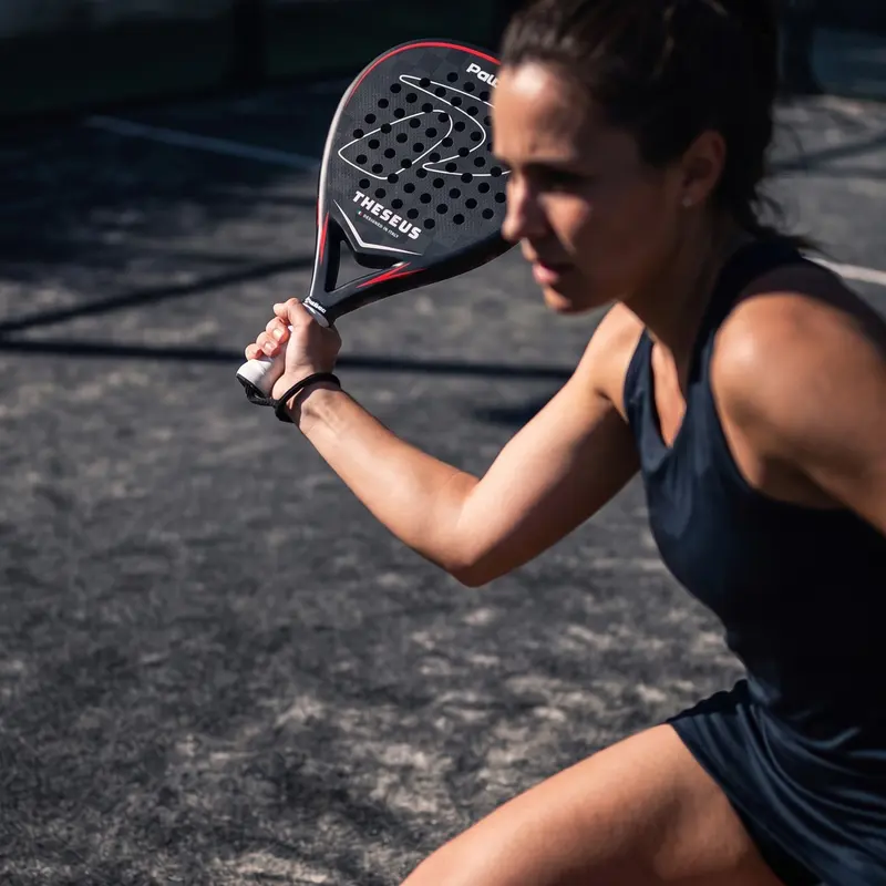 Woman player with THESEUS