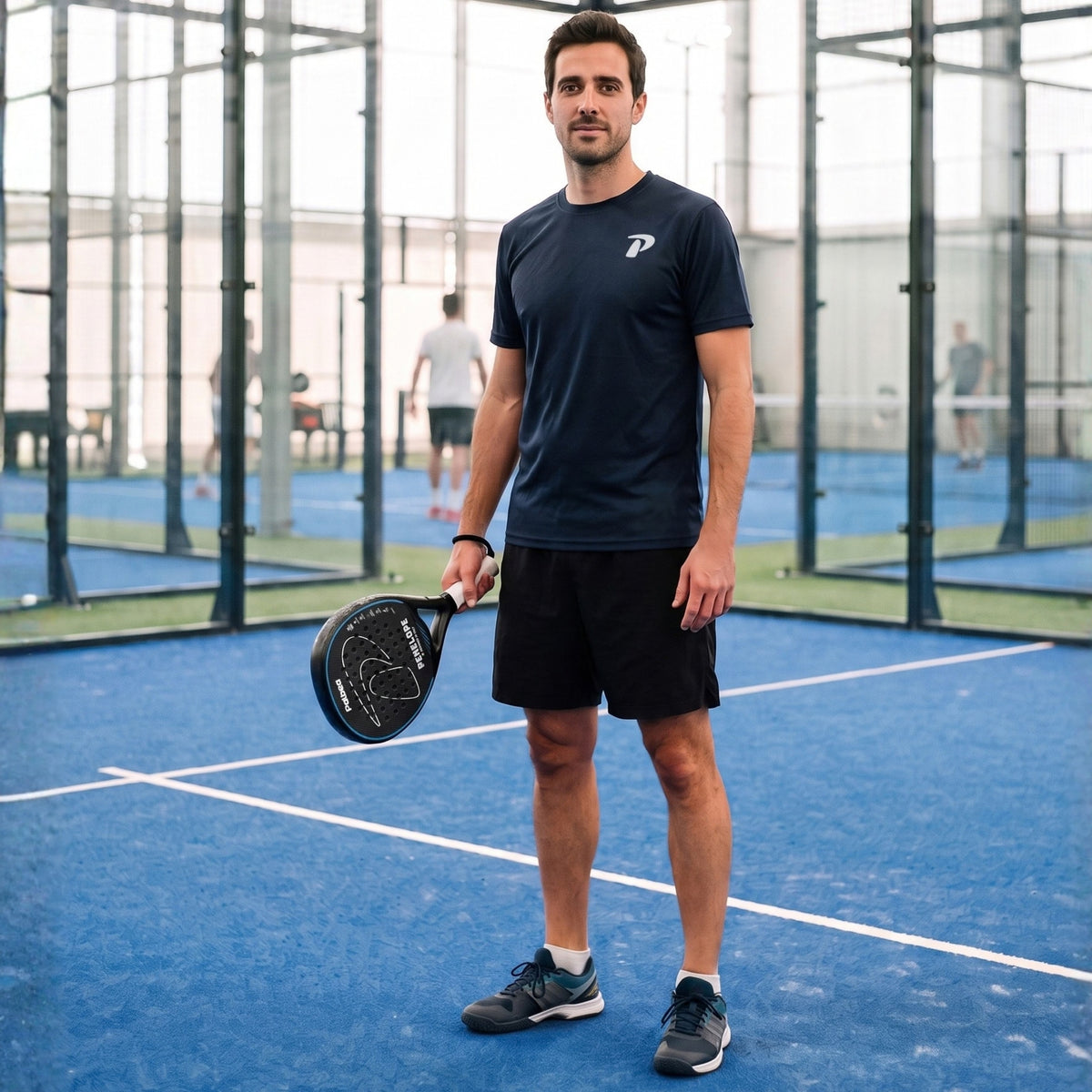 PENELOPE racchetta da padel Palbea, giocatore in campo